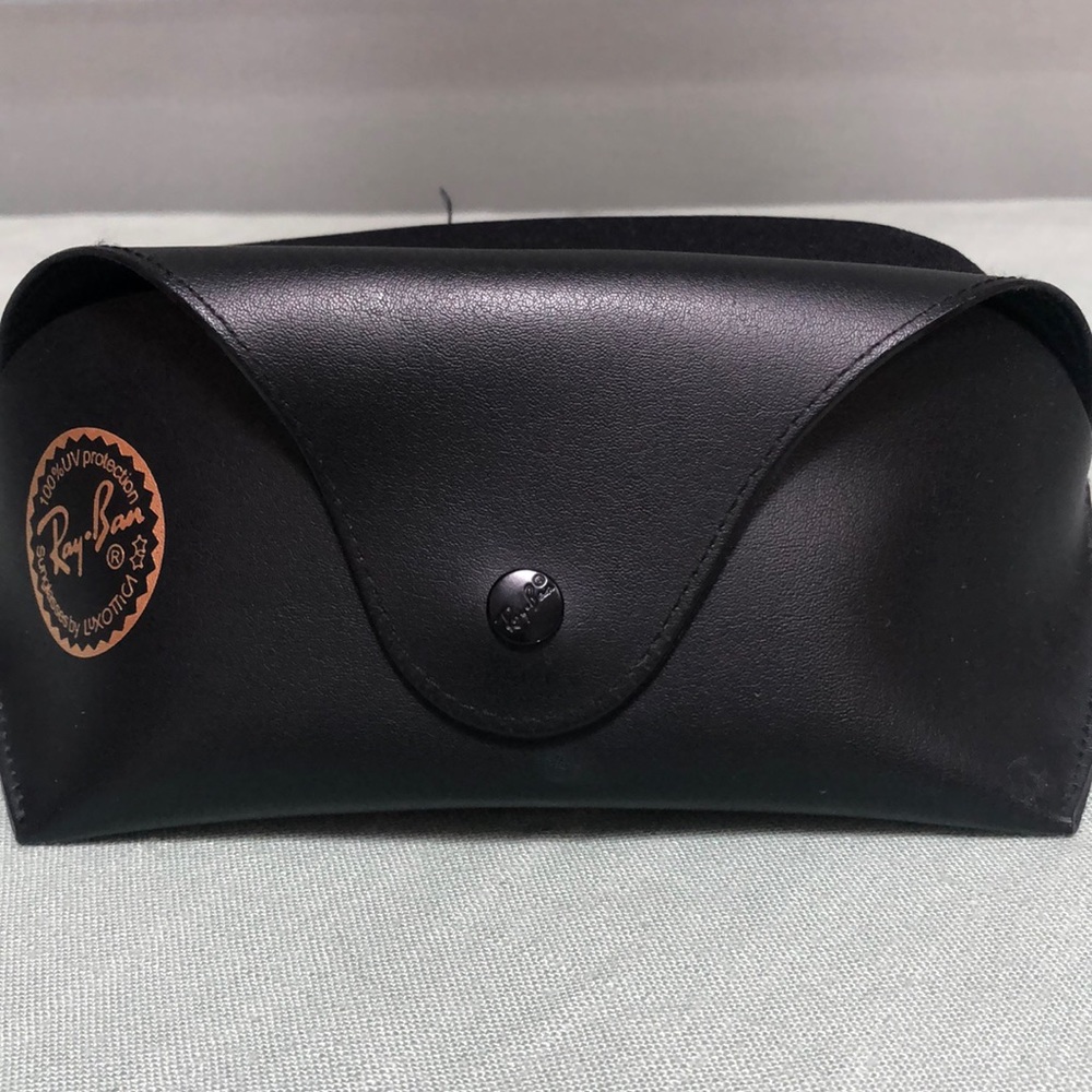 Ray Ban